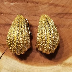 Premier Crown PD Vintage scoop earrings gold costume estate jewelry